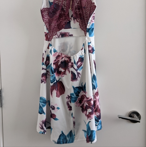 Floral Dress - Picture 2 of 3